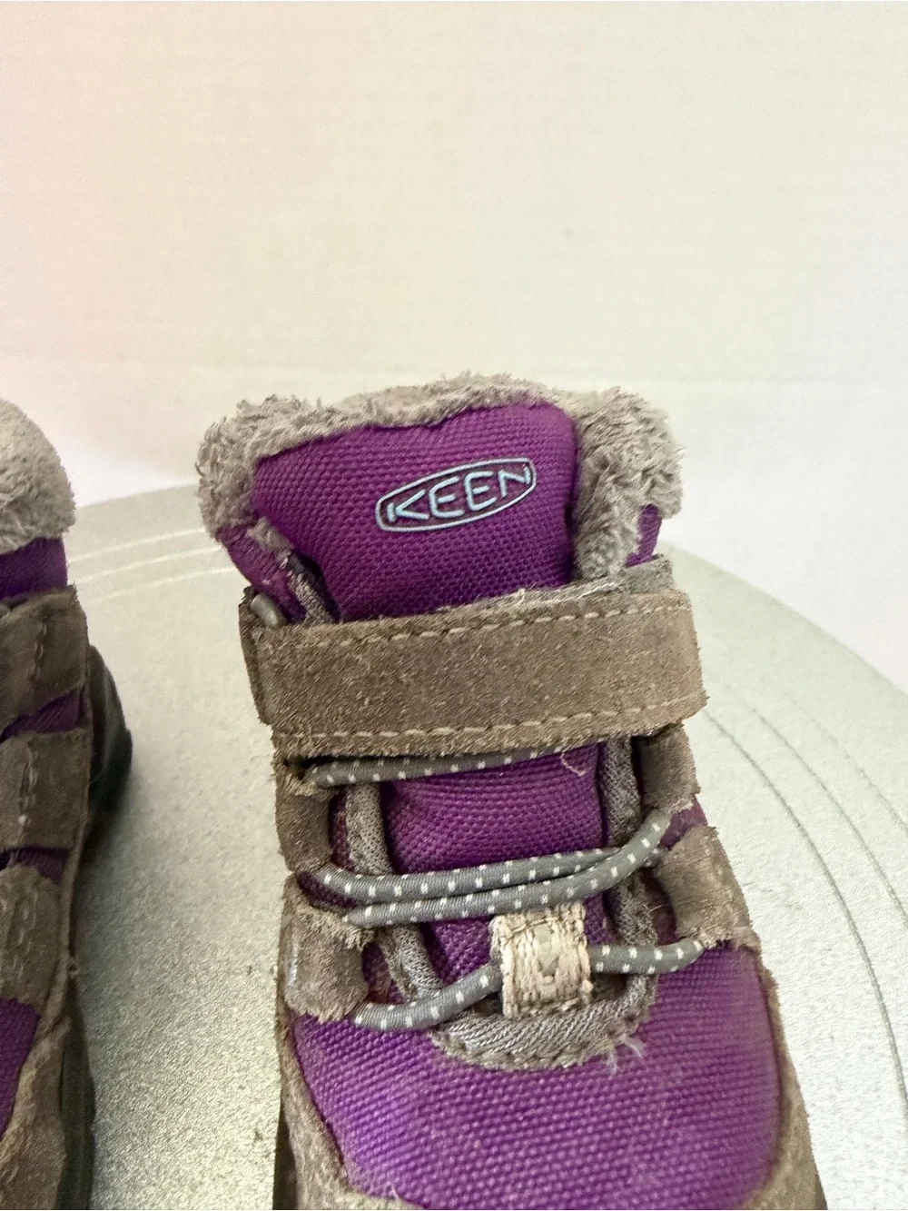 Keen knotch chukka mid High insulated boots size infant 5 Purple/Grey ColorWay